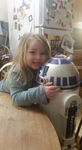 hugging-r2d2